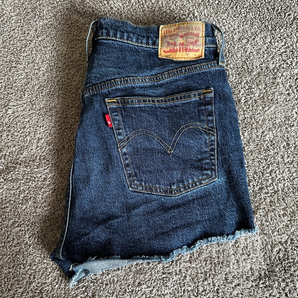 Levi shorts!